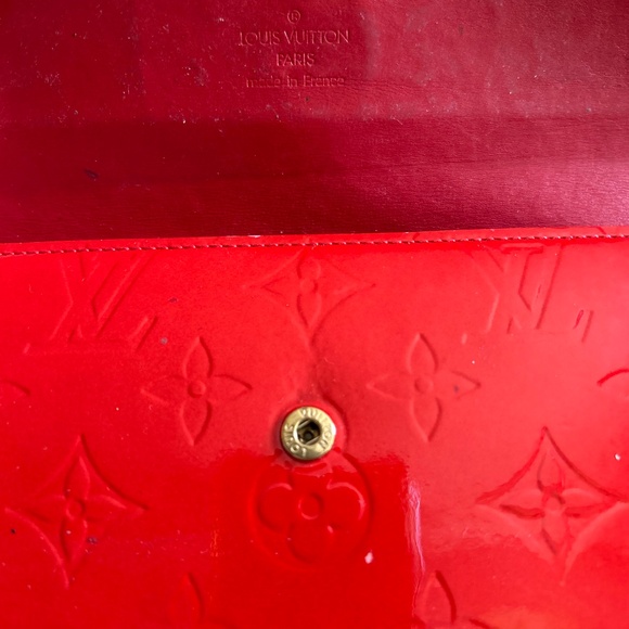 Authentic Louis Vuitton Red Vernis Leather Long Wallet - Picture 8 of 11
